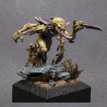 Genestealer by Smok by WhiteRavenFactory