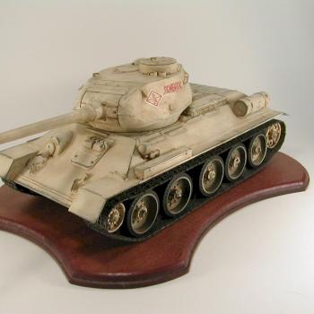 T34/85 by Arn