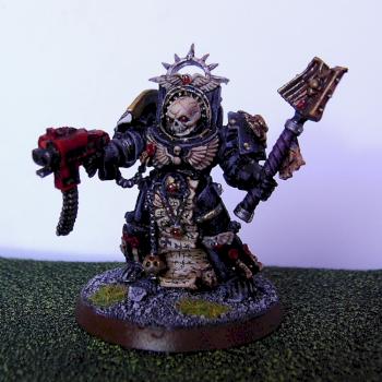Black Templar chaplain terminator by Yarkan