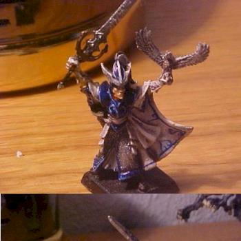 Heroe con Halcon by Gaijin