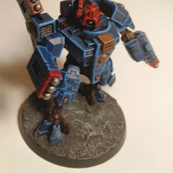 T'au Commander in XV8-02 Crisis Battlesuit by Grub