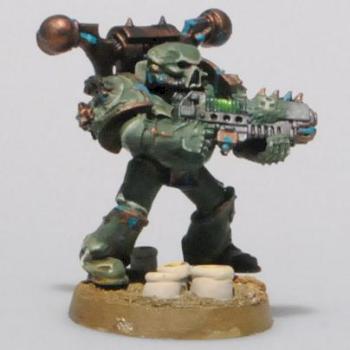 Plague Marine W/ Plasma gun by B3H3M0TH