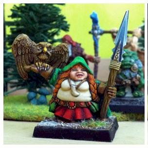 Dwarf Girl with owl (Spellcrow) by Pepito