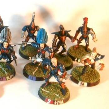 Blood Bowl converted Dark Elf team by gixx