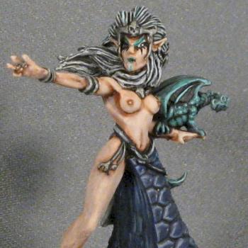Dark Elf Sorceress by Sacred Circle Minis