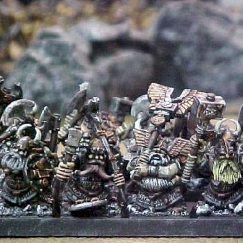 Regiment of Dwarf Warriors by Duckteasah