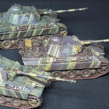 Flames of War Panther G squad in late-war striped camo pattern by mminghella71