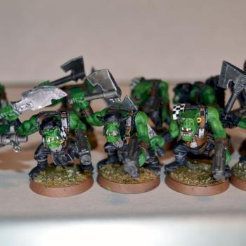 Assault on black reach ork Boyz by Puldominiatures