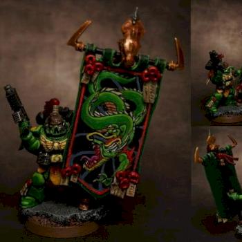 Space marines Salamanders Standard Bearer by Hiroshi