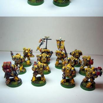 Imperial Fist Tatical Squad by Komrad