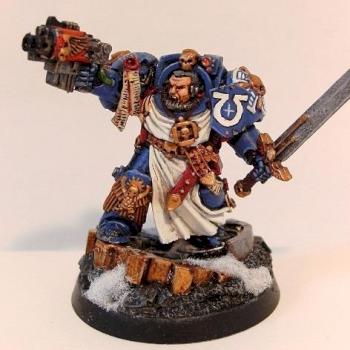 Space marine commander by Mezziah84