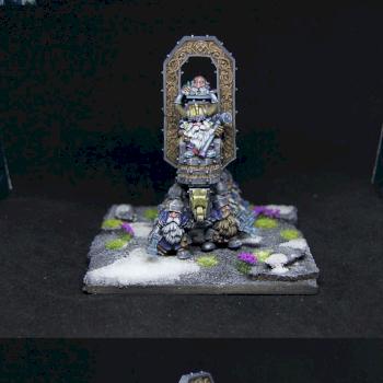 Dwarf Throne by Mom Miniatures by UnStoPPabLe
