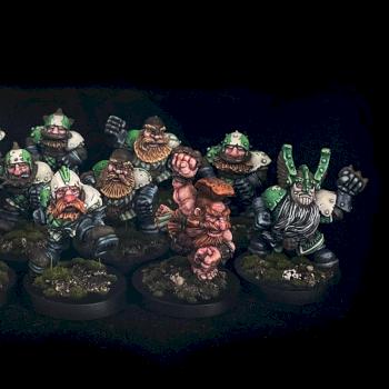 Blood Bowl Dwarfs by Hans_Reiter