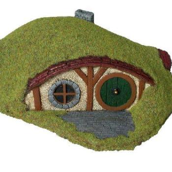 Hobbit Hole by Evilmushroomg