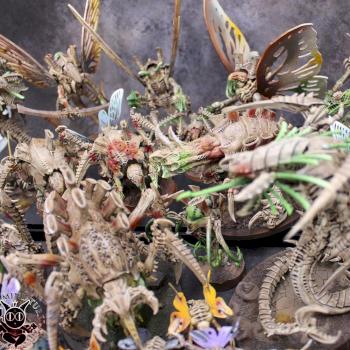 Massive Converted Tyranid Army by Iechine