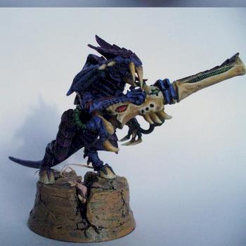 Tyranid warrior with barb. strangler by Beldegrom