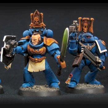 Ultramarines command squad by GoblinArt