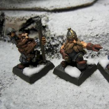 Dwarf Cannon Crew (old Models) by ScottRadom