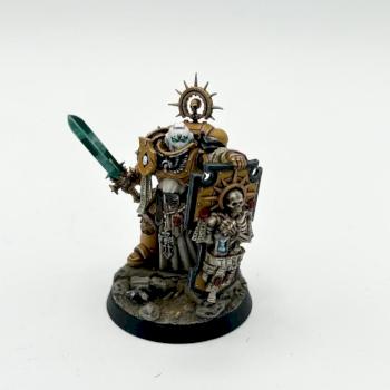 Primaris Captain Imperial fists space marines WARHAMMER 40k by juanlurockerman