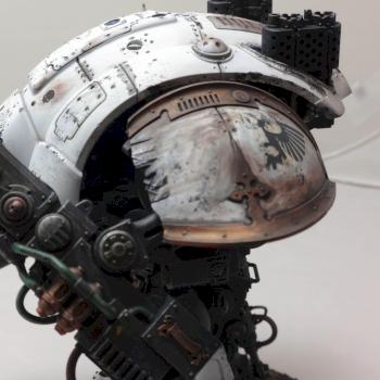 Imperial Knight Titan-Freeblade-left shoulder battle damage by DraconianStudio