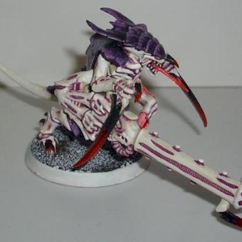 Tyranid Warrior by baddruck