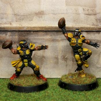 Blood Bowl Human Thrower and Catcher by Carpo