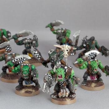 Ork Slugga Mob by Tarkand