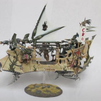 Dark Eldar Raider by Iandw