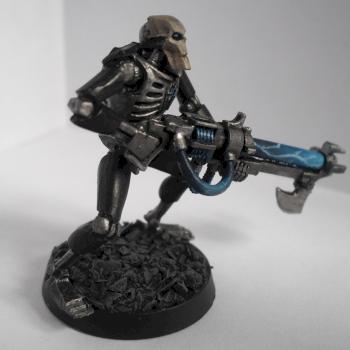 Necron warrior by manchcourte