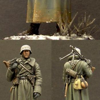 1/35 WWII German Machine Gunner by joe lo