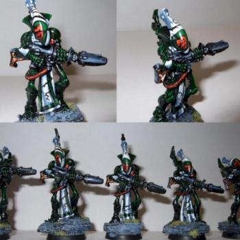 Eldar Biel-Tan Wraithgaurd squad by neontau
