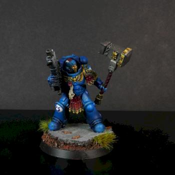 Ultramarines custom Primaris Lieutenant in Gravis Armour by George1