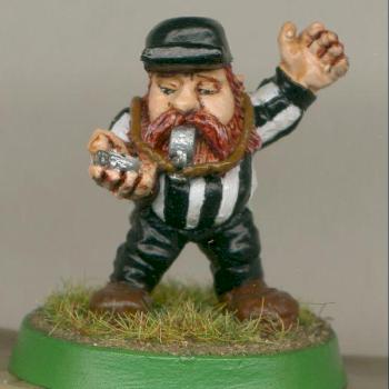 Dwarf reffere forBlood bowl by mat43