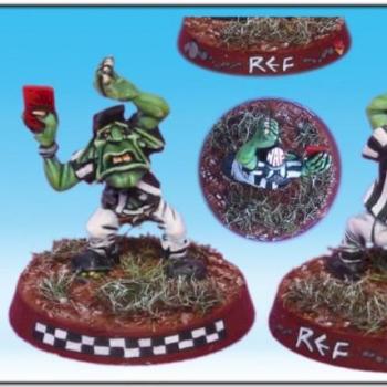 Blood Bowl Goblin referee by Dain