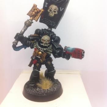Space Marine 1994 Chaplain with Freehand Banner by Siegestudios
