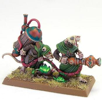 Skaven Warpfire Thrower Weapon Team (from Island of Blood, Warp Fire) by richardvan