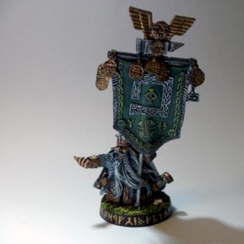 Dwarf Thane with Army Battle Standard by warvic