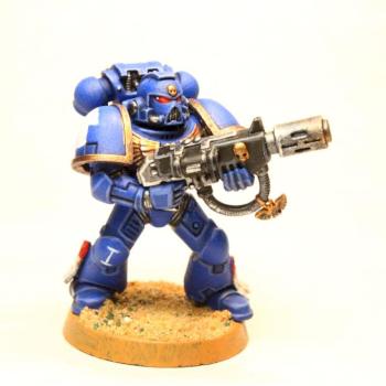 Space Marine with meltagun by AdeptusD