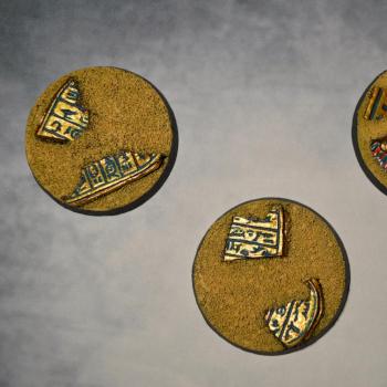 Egyptan bases by The Sand Black Hole