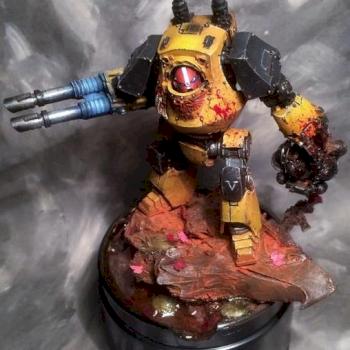 Imperial Fists Contemptor Dreadnought by Nokistudio