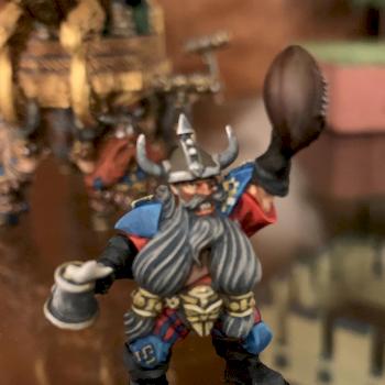 Dwarf blood bowl star by vdsb