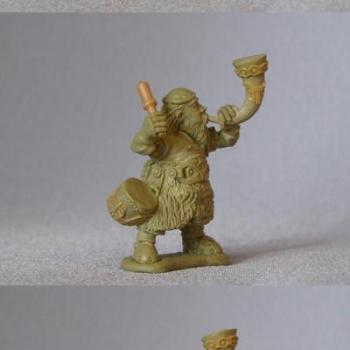 Gnome Musician by Shu-Min