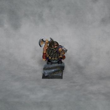 Dwarf Lord with Pistol by SLU