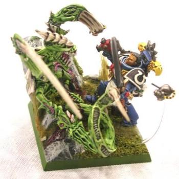 Tyranid Ultramarine diorama by Jsmack65