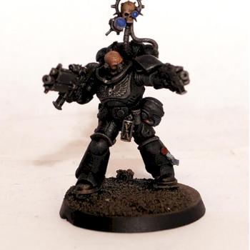 Iron Hands Primaris Lieutenant by Grim Factorum