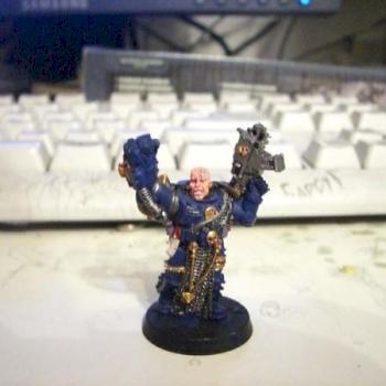 Space Marine Commander by KASRKIN
