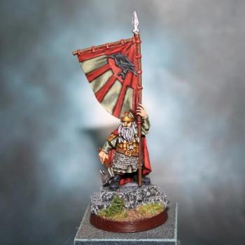 banner bearer Dward by Hellvegen
