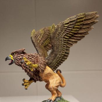 Griffon (Bones) by cebnobre