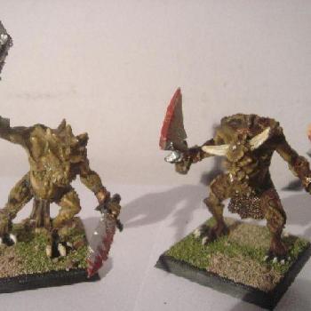 Couple of evil and angry Chaos Trolls by Cortes