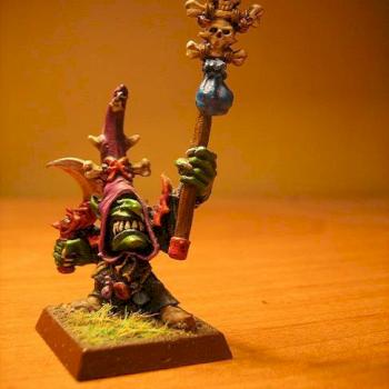 Night goblin shaman by Lazur